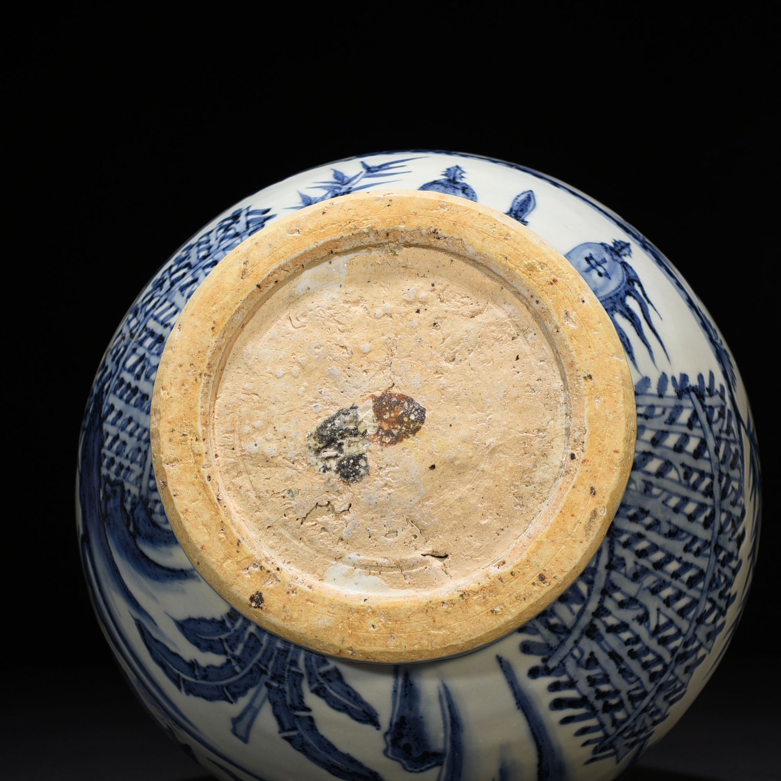 Yuan Dynasty blue and white character story pattern jade pot spring vase