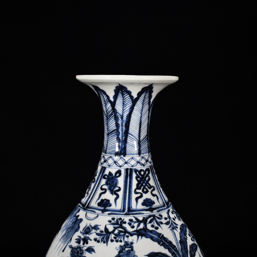 Yuan Dynasty blue and white jade pot spring vase with characters and stories