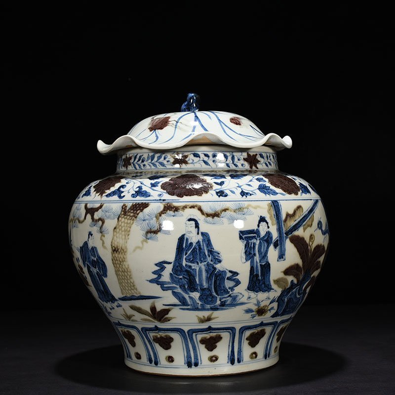 Yuan Dynasty blue and white underglaze red lotus leaf jar