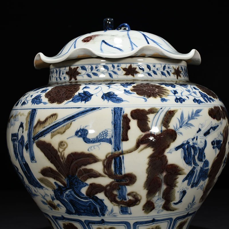 Yuan Dynasty blue and white underglaze red lotus leaf jar