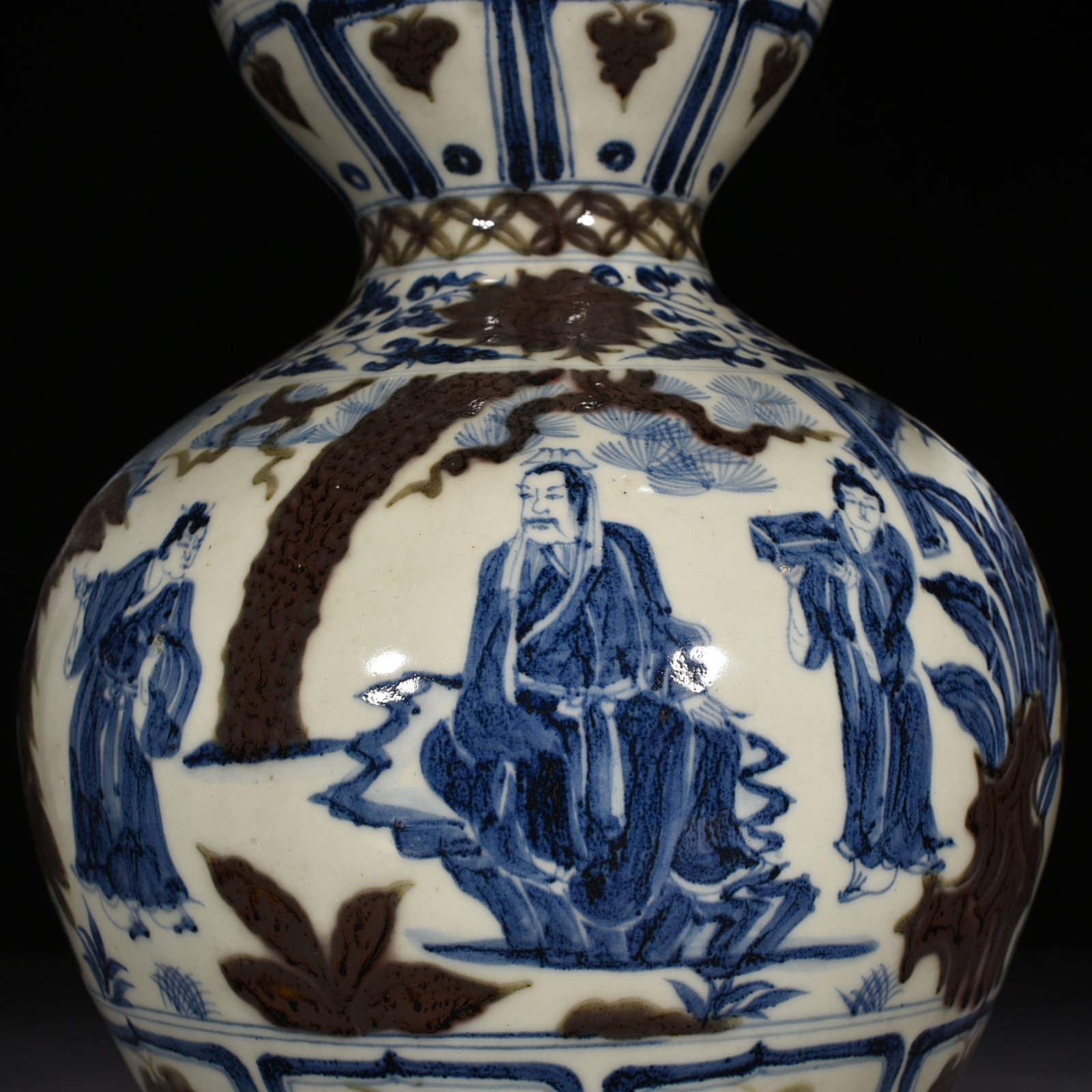 Yuan Dynasty blue and white underglaze red gourd vase