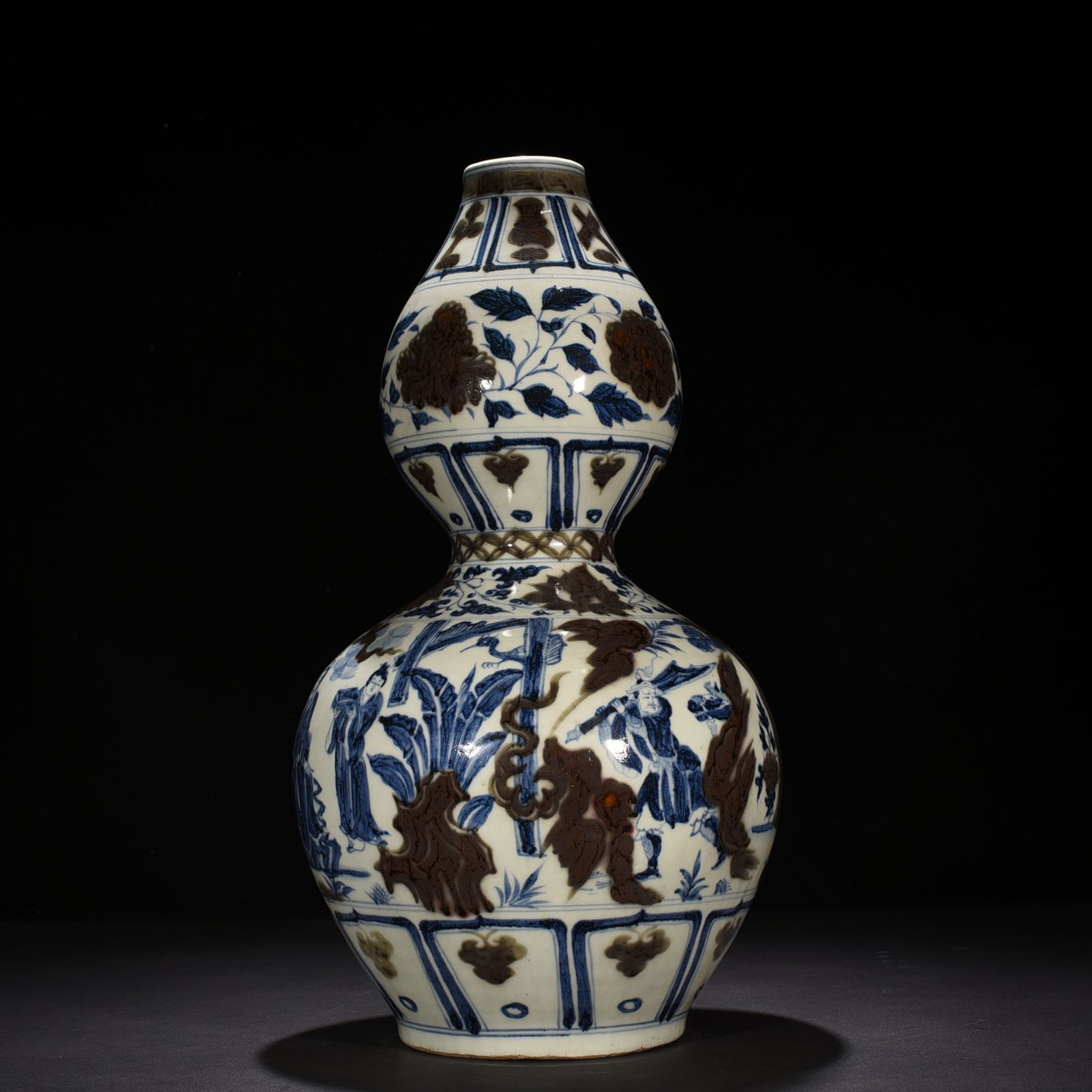 Yuan Dynasty blue and white underglaze red gourd vase