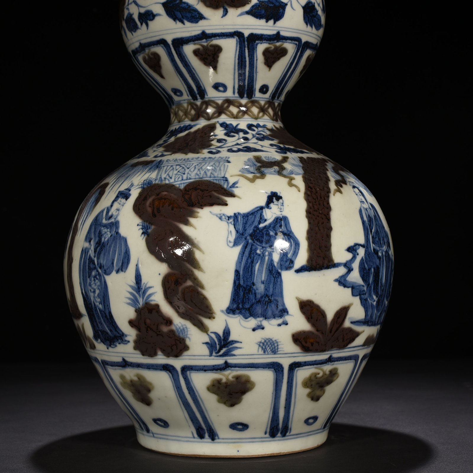 Yuan Dynasty blue and white underglaze red gourd vase