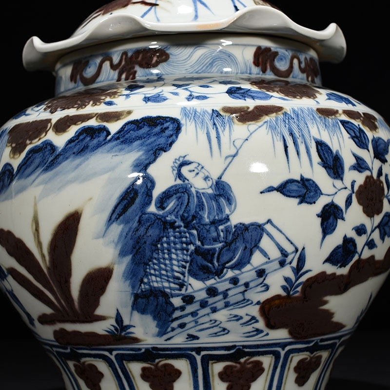 Yuan Dynasty blue and white underglaze red lotus leaf jar