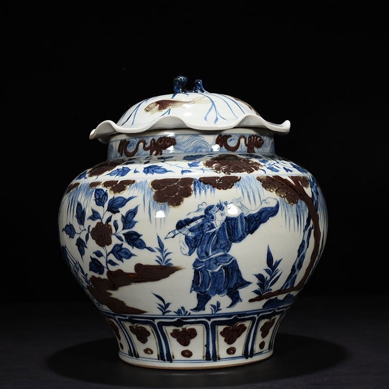 Yuan Dynasty blue and white underglaze red lotus leaf jar