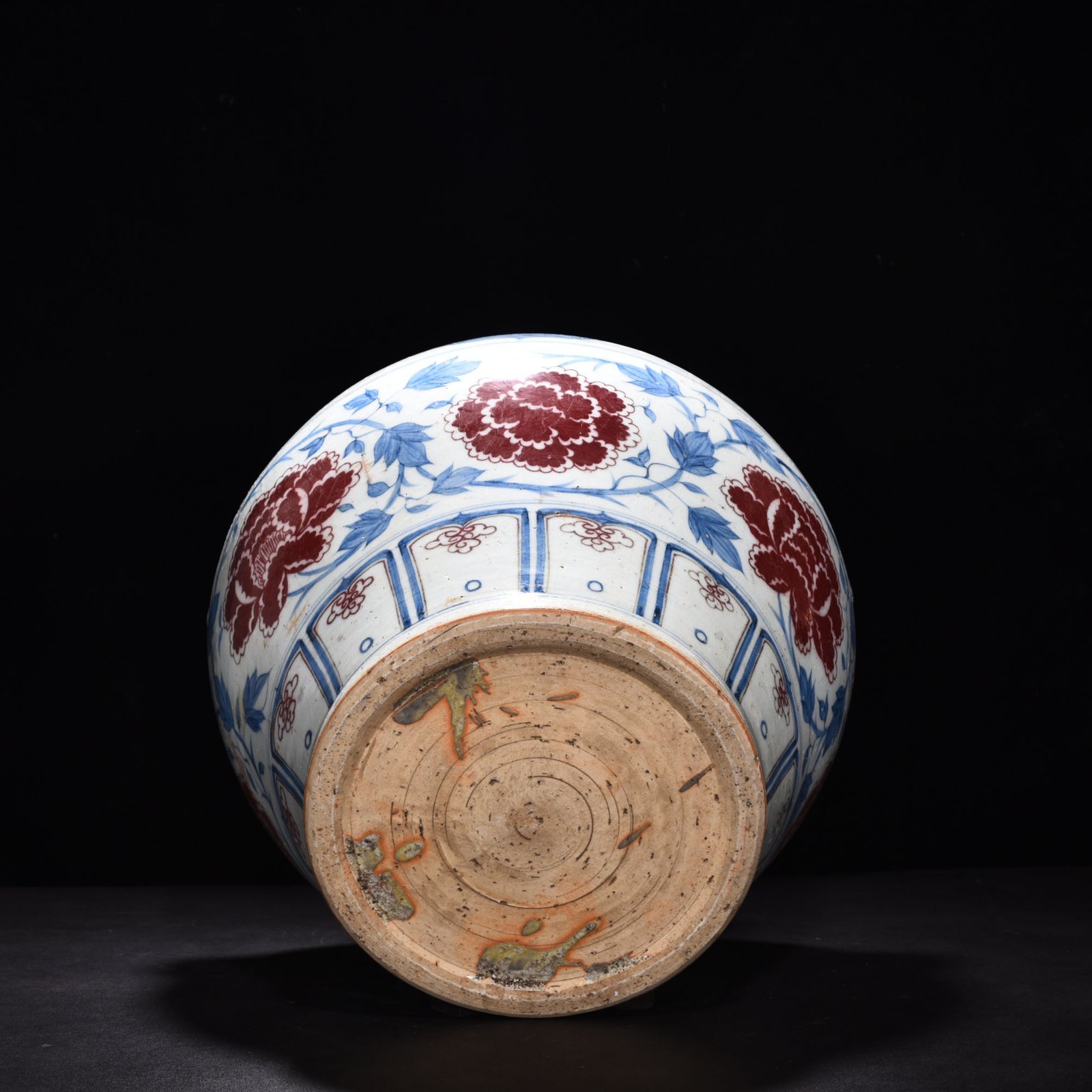 Yuan Dynasty blue and white underglaze red tiger head jar