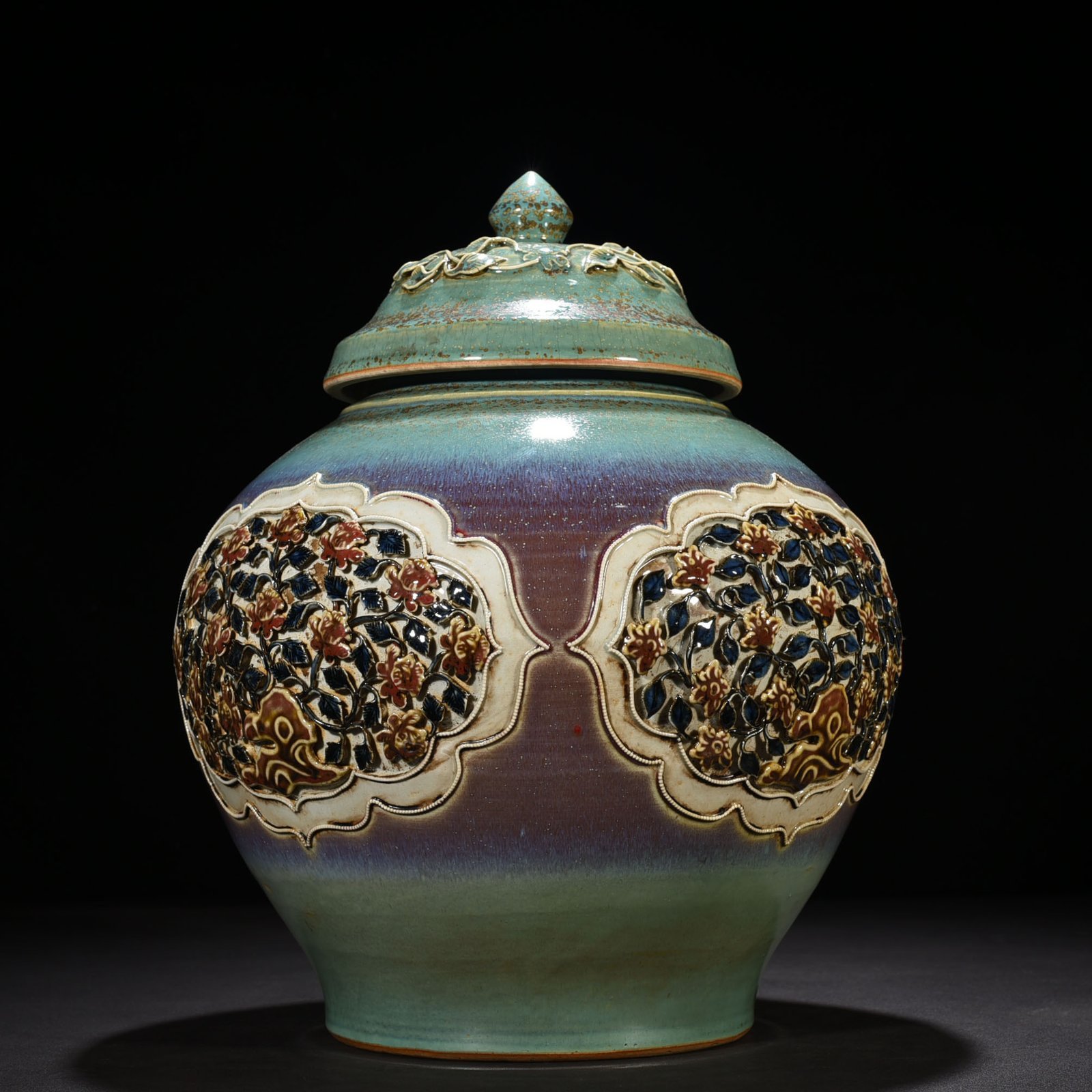 Yuan Dynasty blue and white underglaze red dazzling glaze laminated four seasons flower lid jar