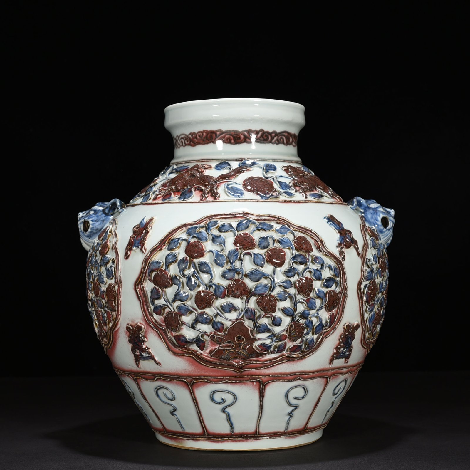 Yuan Dynasty blue and white underglaze red plastic animal ear jar