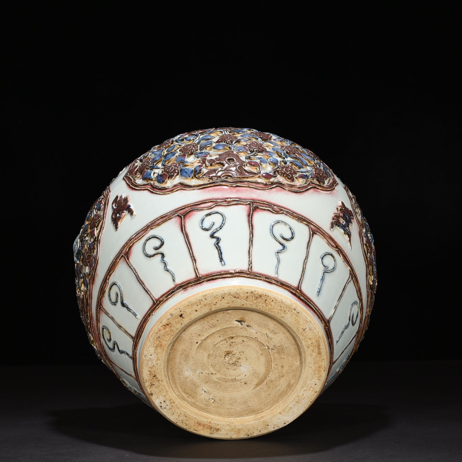 Yuan Dynasty blue and white underglaze red plastic animal ear jar