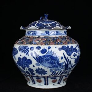 Yuan Dynasty blue and white underglaze red fish and algae pattern lotus leaf jar