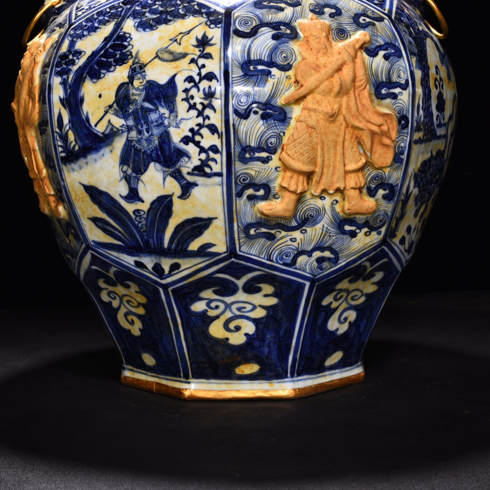 Yuan Dynasty blue and white carved four beast head cover jar