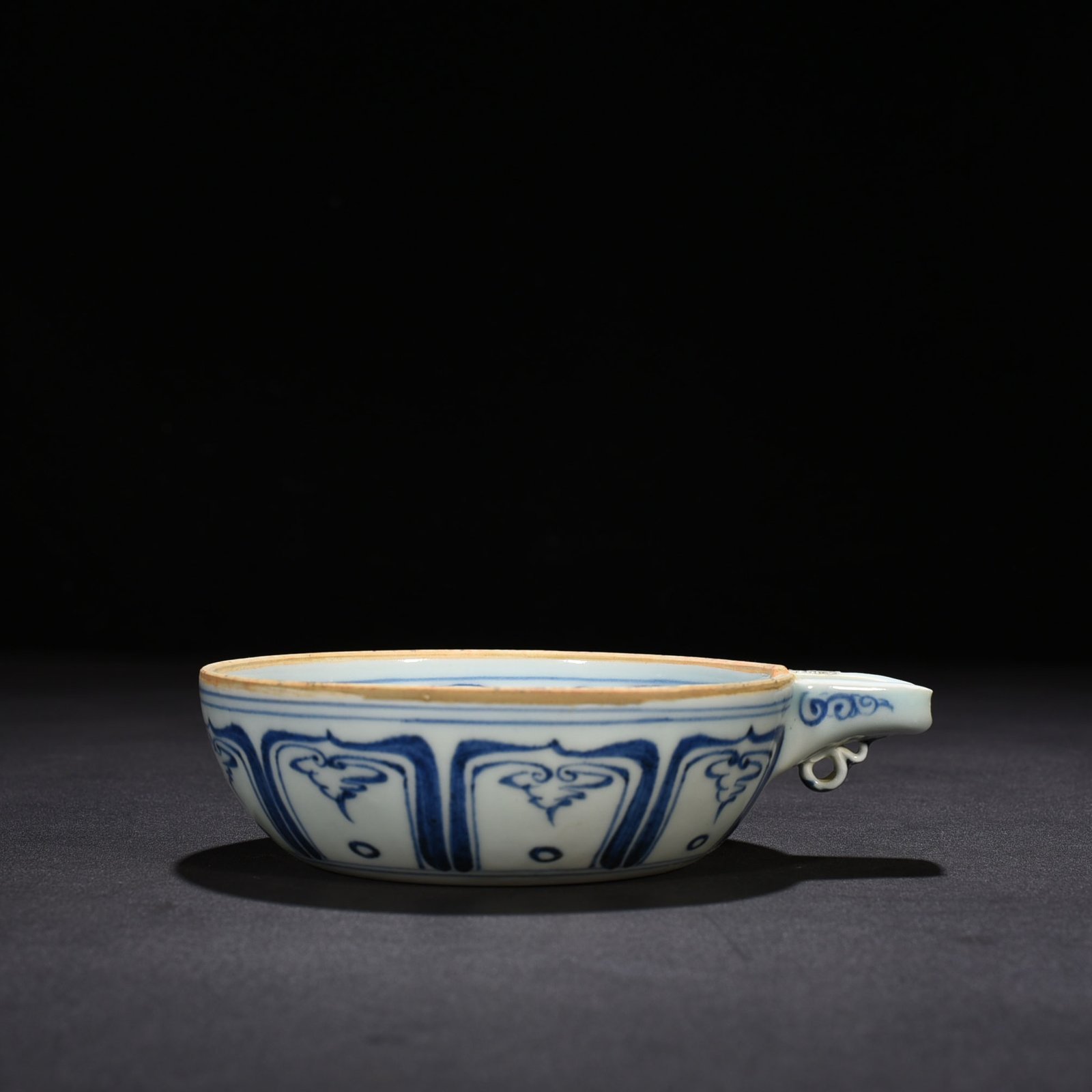 Yuan Dynasty blue and white flying deer pattern