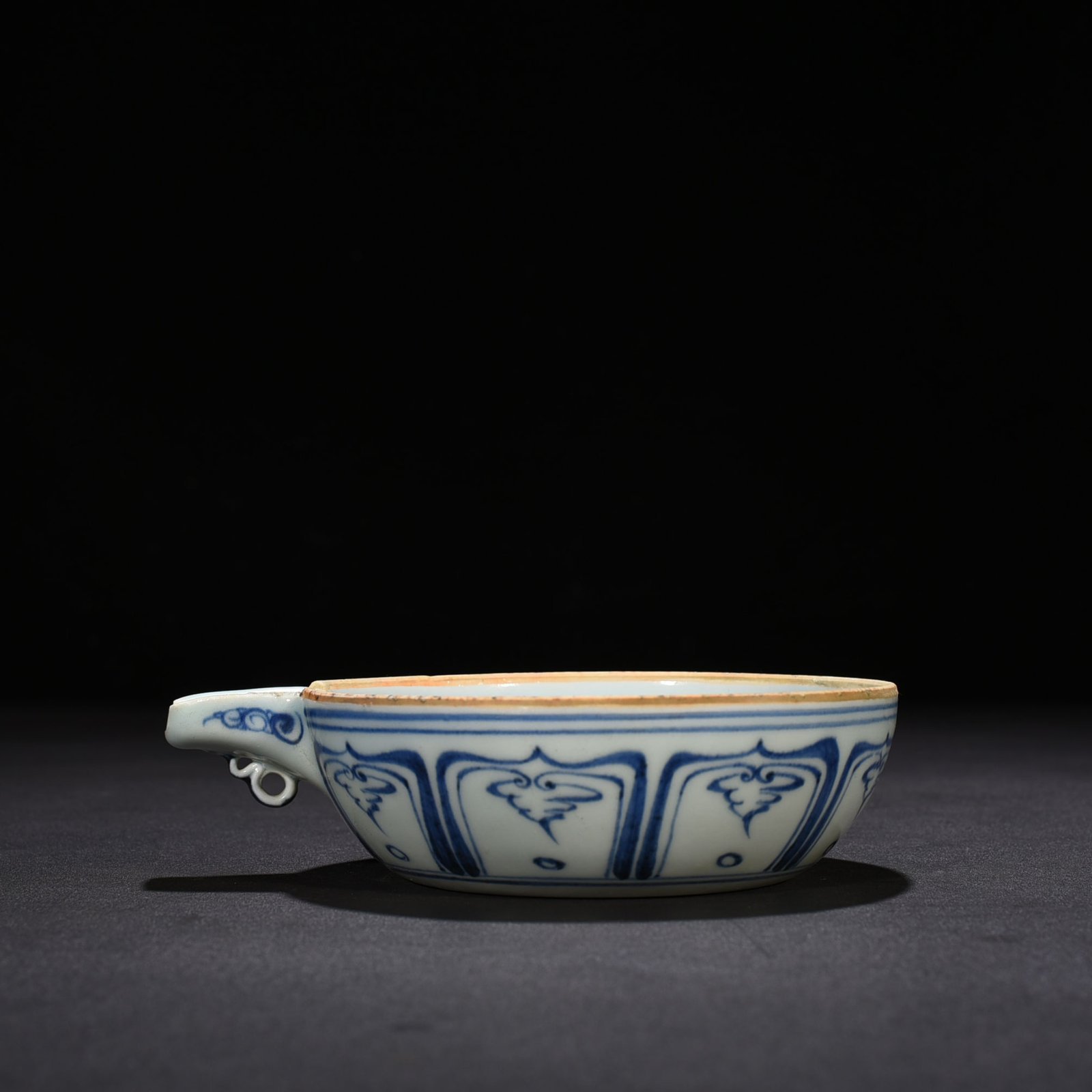 Yuan Dynasty blue and white flying deer pattern