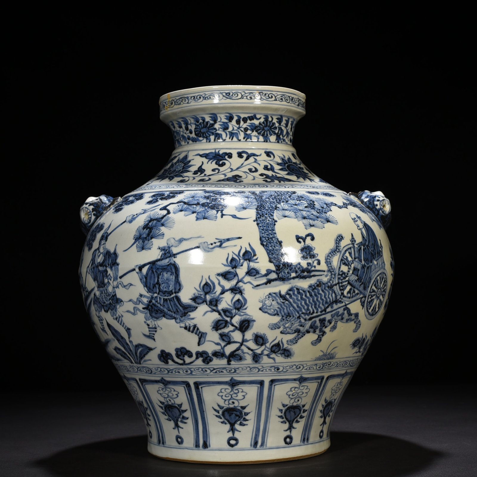 Yuan Dynasty blue and white animal ear jar