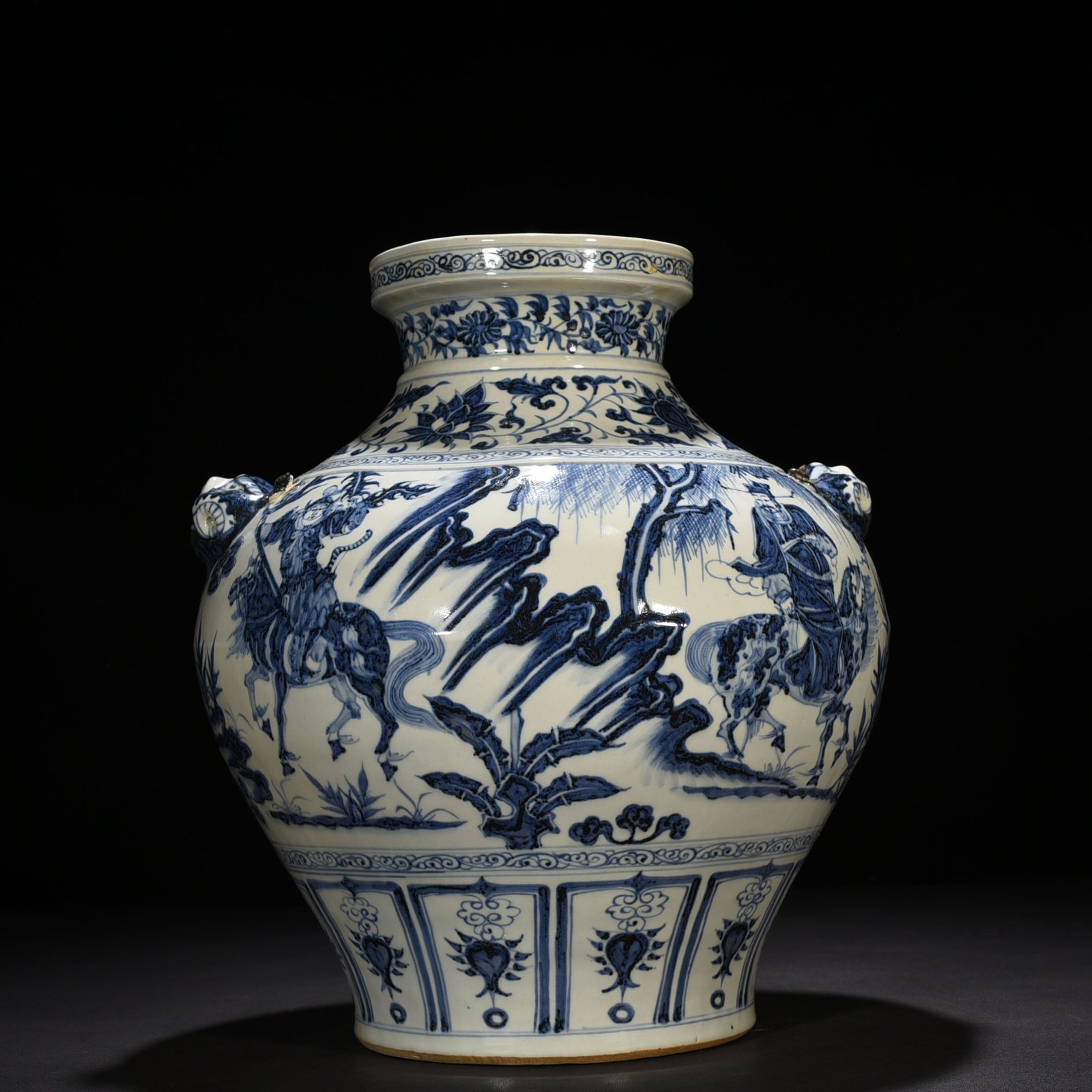 Yuan Dynasty blue and white animal ear jar