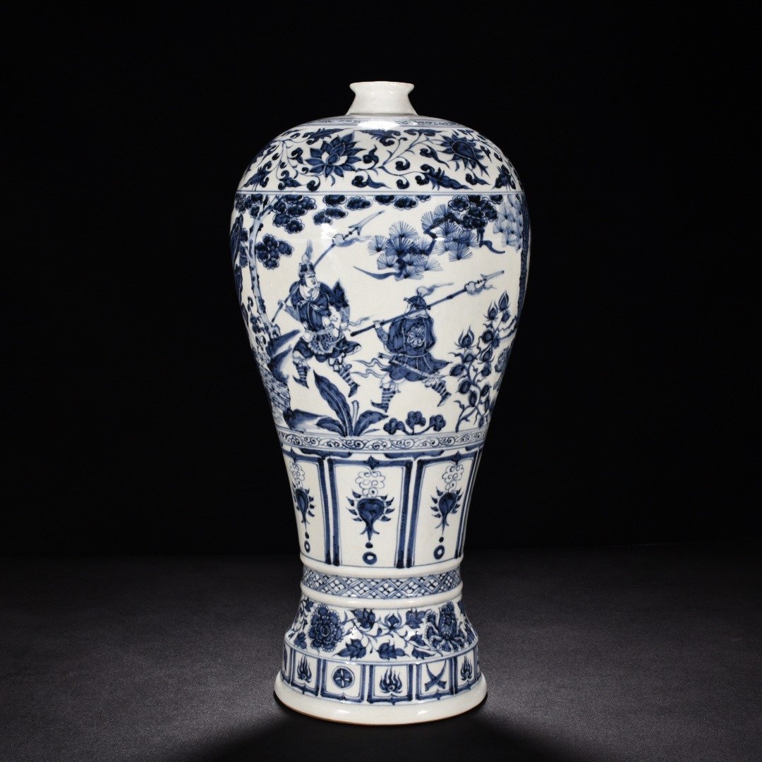 Yuan Dynasty blue and white plum vase