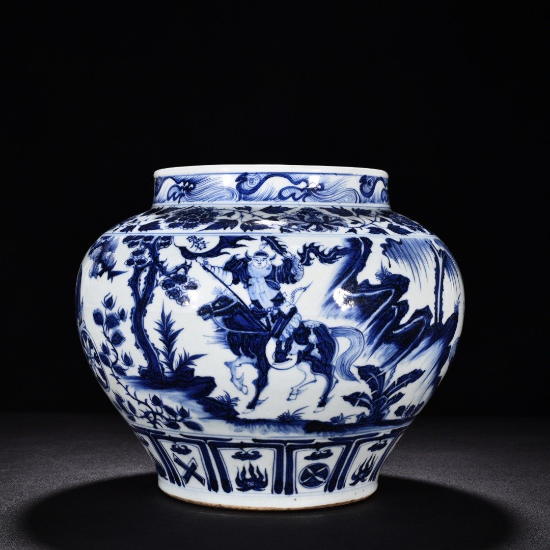 Yuan Dynasty blue and white figure jar