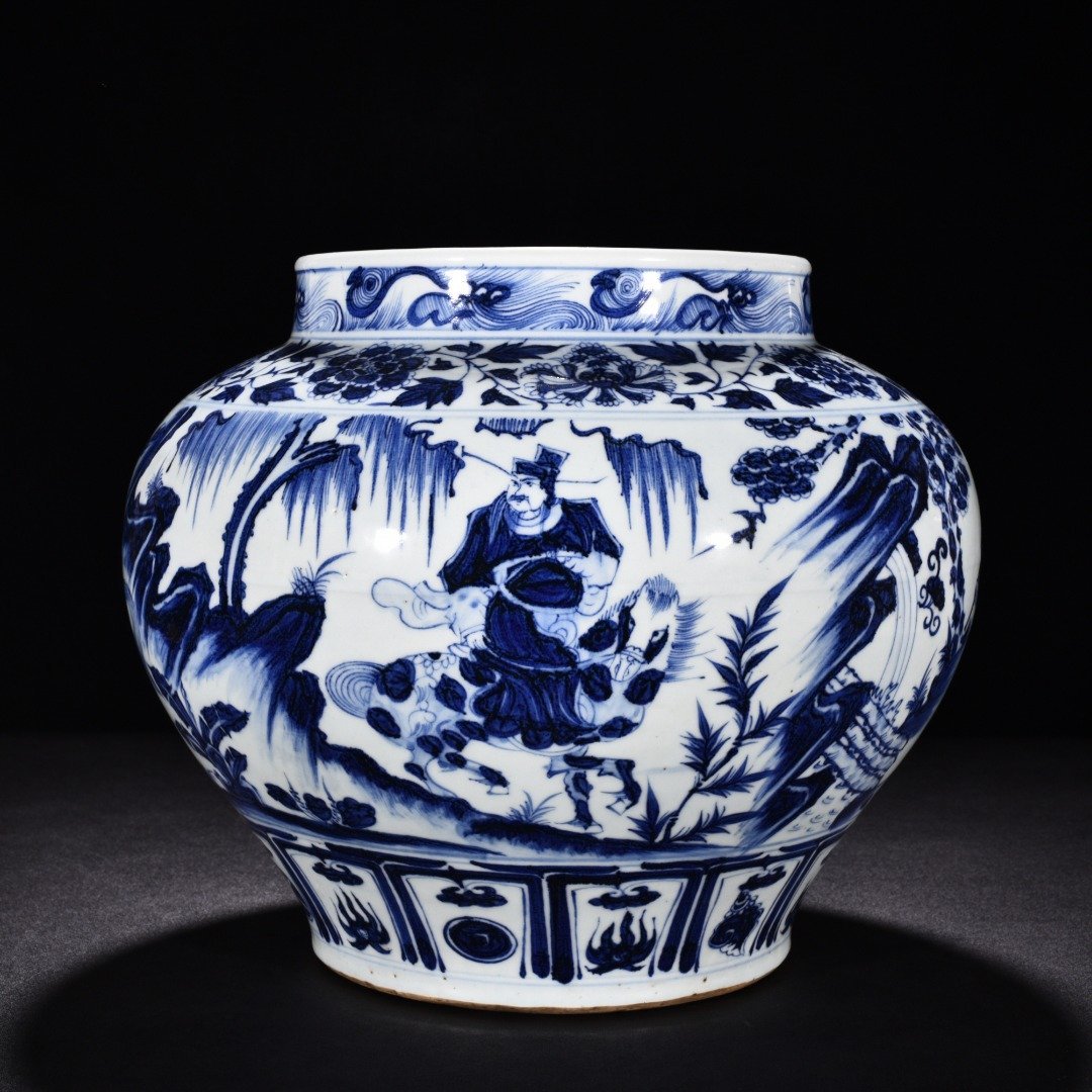 Yuan Dynasty blue and white figure jar