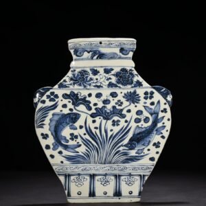 Yuan Dynasty blue and white fish and algae pattern animal ear pot-shaped
