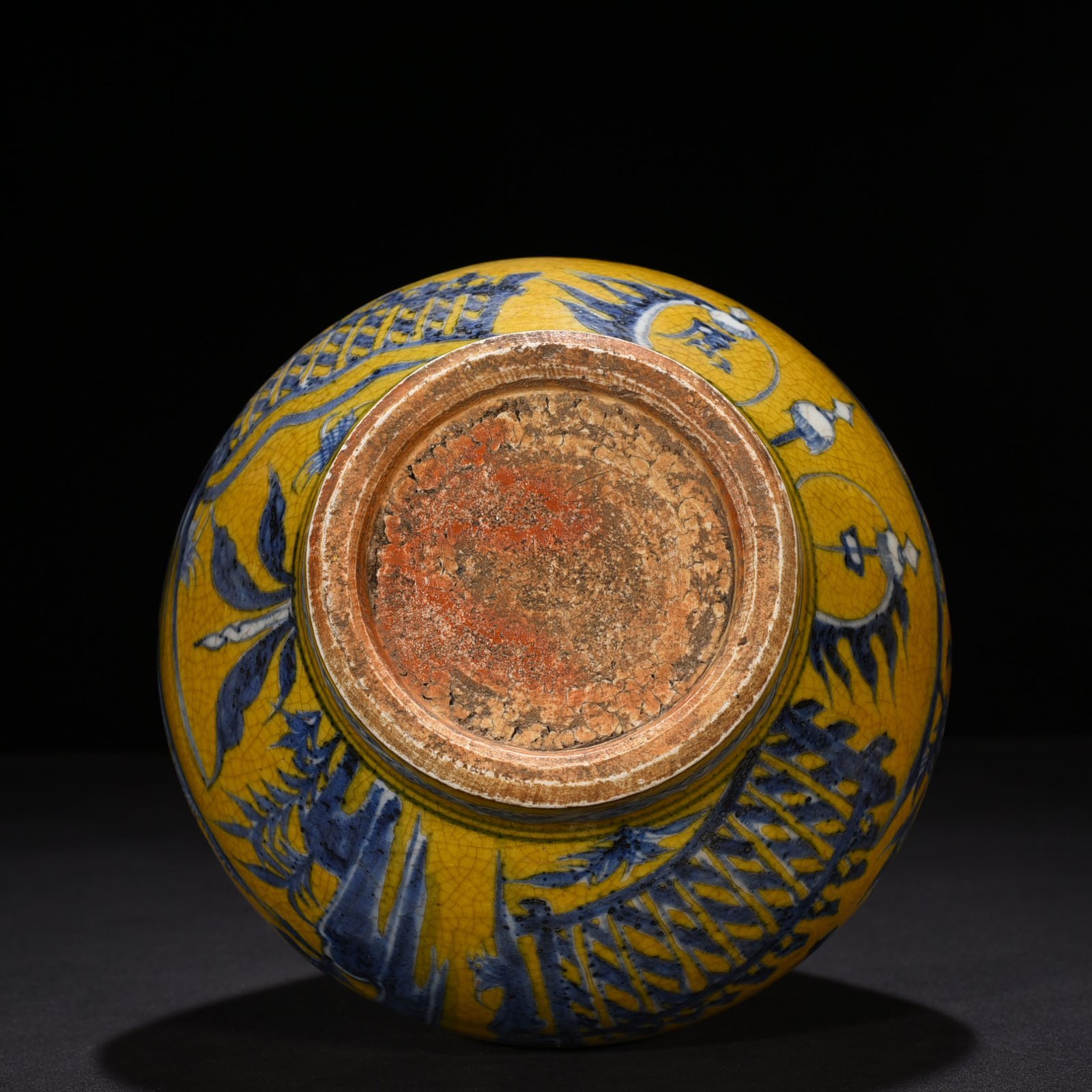 Yuan Dynasty blue and white yellow ground blue and white general vase