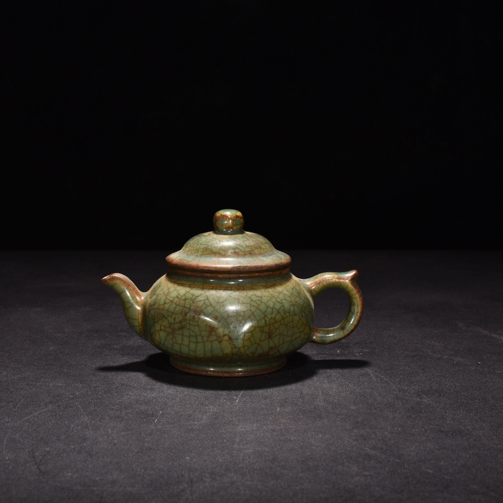 Song Dynasty Longquan kiln plum green glaze tea stove 2 pots