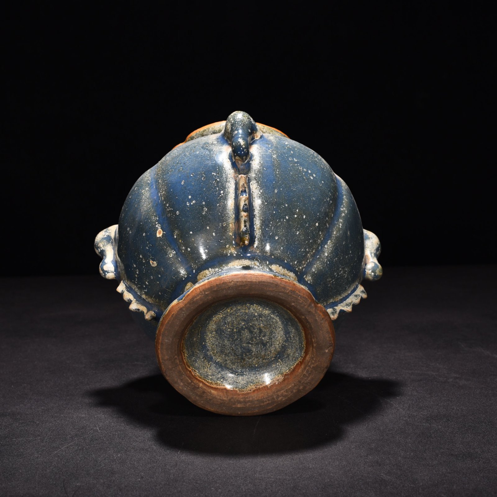 Song Dynasty Longquan kiln blue glaze painted gold elephant ear statue