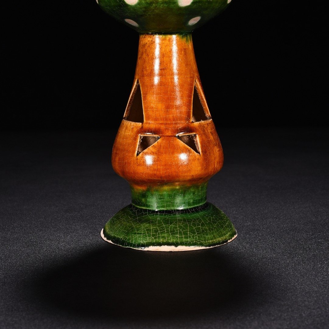 Tang Dynasty Sancai Dotted Hollow Xing Furnace