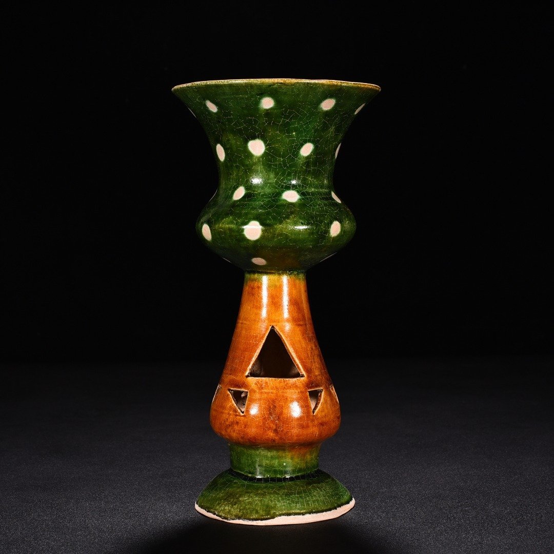 Tang Dynasty Sancai Dotted Hollow Xing Furnace