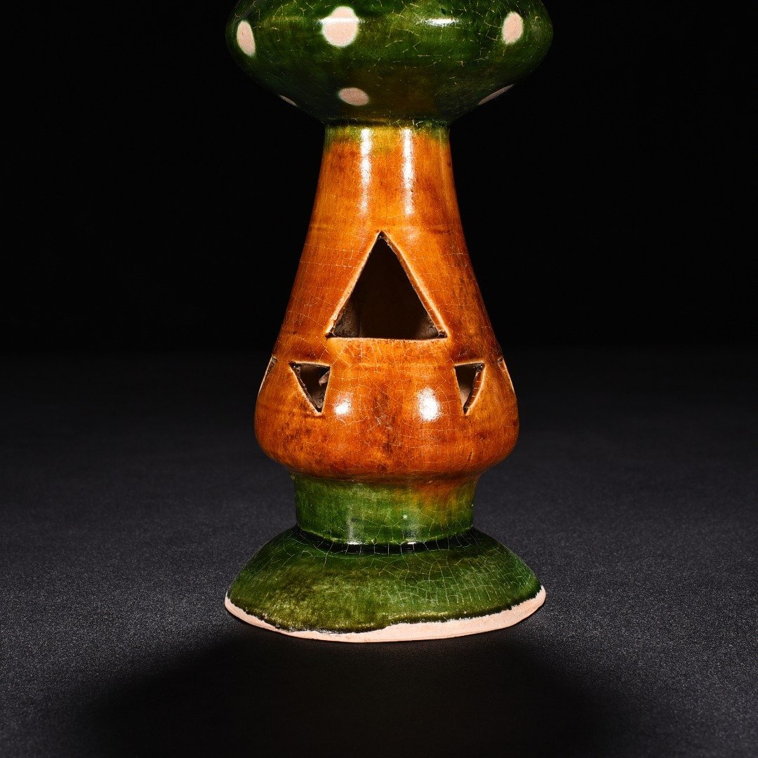 Tang Dynasty Sancai Dotted Hollow Xing Furnace