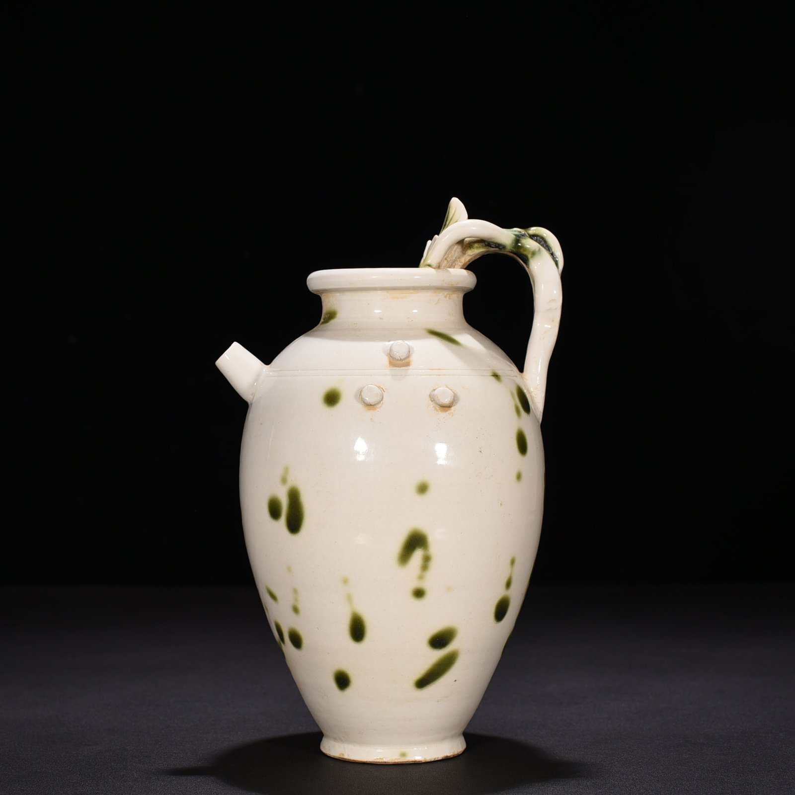 Tang Dynasty Ding Kiln Green Splash teapots