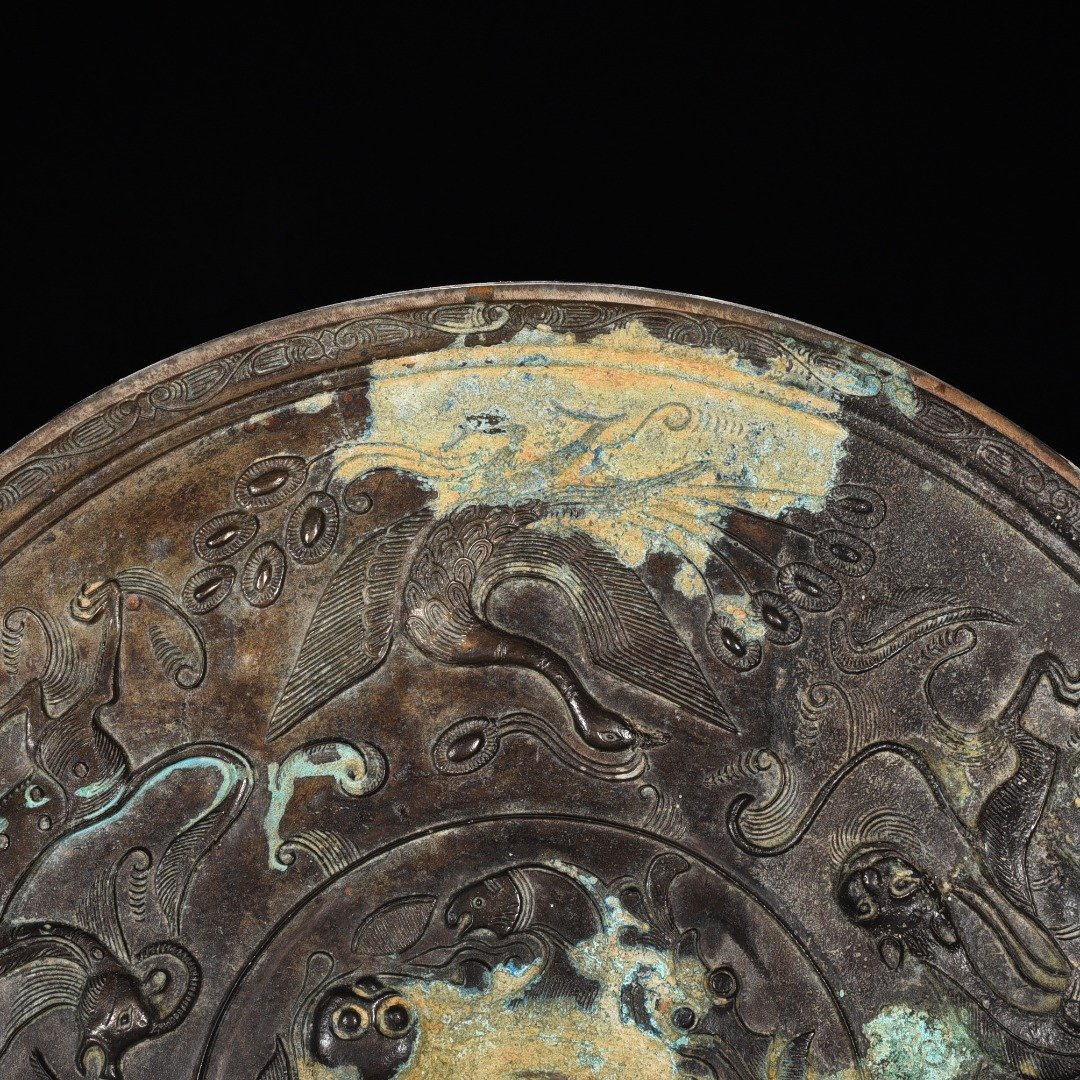 Tang Dynasty Bronze Chilong auspicious animal pattern round mirror