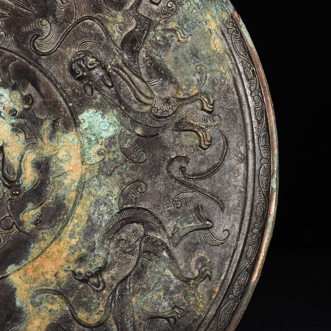 Tang Dynasty Bronze Chilong auspicious animal pattern round mirror