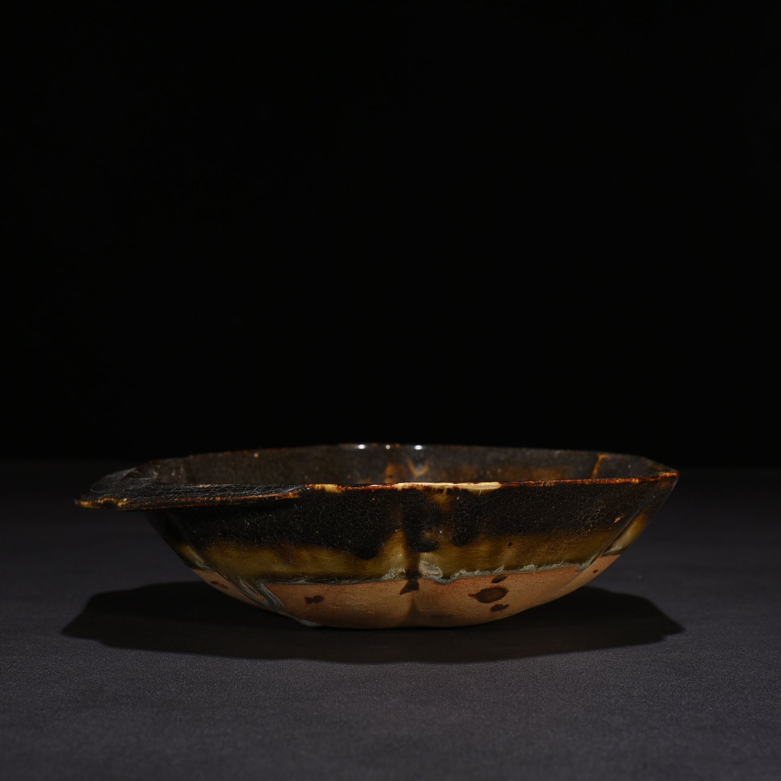 Tang Dynasty black glaze Jun kiln kiln hat and ear wash