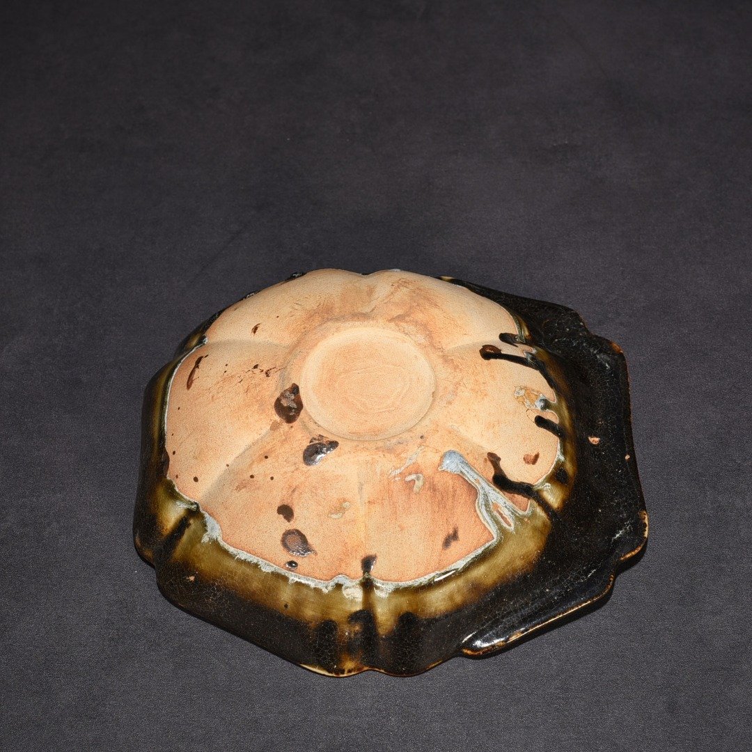 Tang Dynasty black glaze Jun kiln kiln hat and ear wash