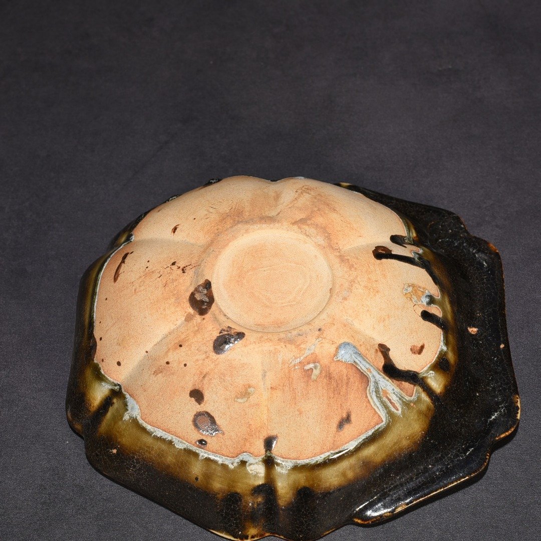 Tang Dynasty black glaze Jun kiln kiln hat and ear wash