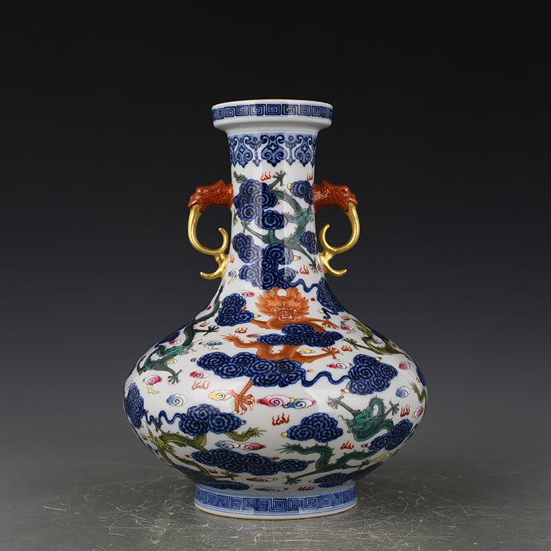 Qing Dynasty Qianlong blue and white pastel cloud and dragon pattern double-eared dish-mouth bottle