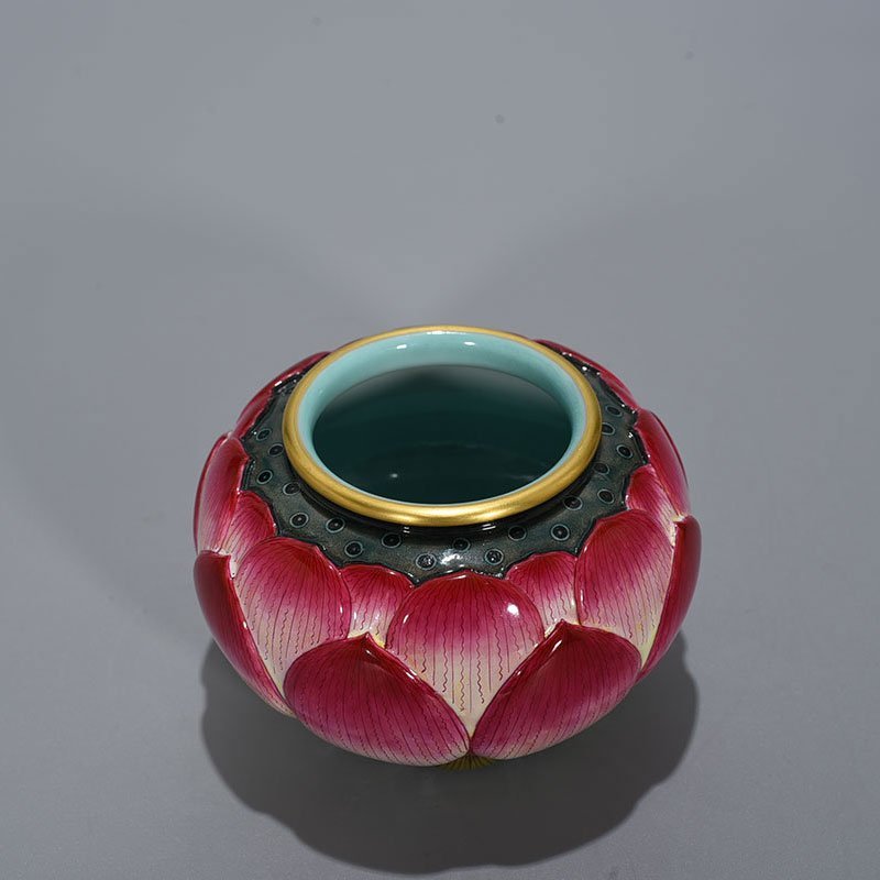 Qing Dynasty Qianlong pastel lotus bowl
