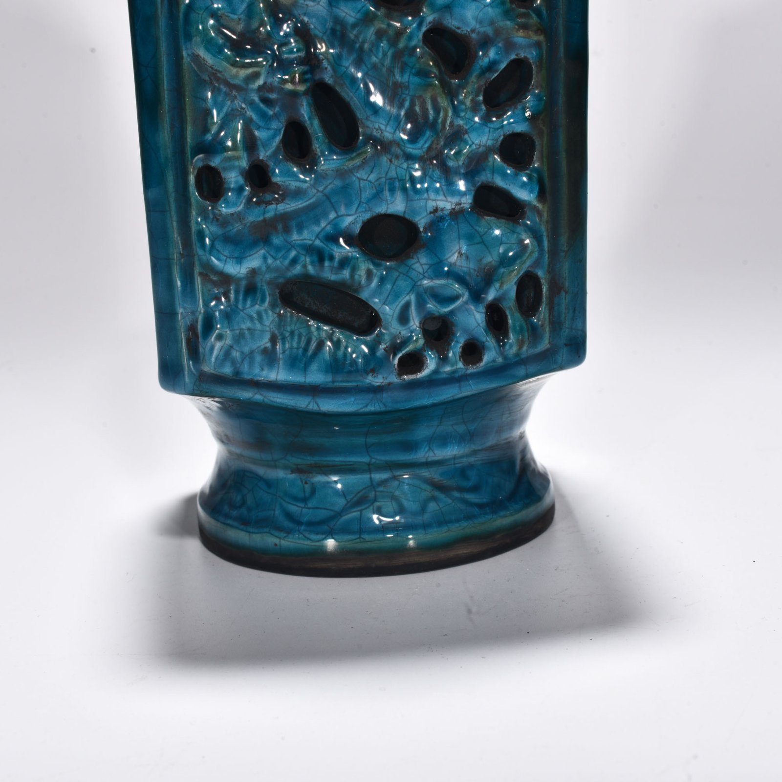Qing Dynasty Qianlong Dazhou Chai Porcelain Peacock Blue Glaze Square Vase with Hollow Figure