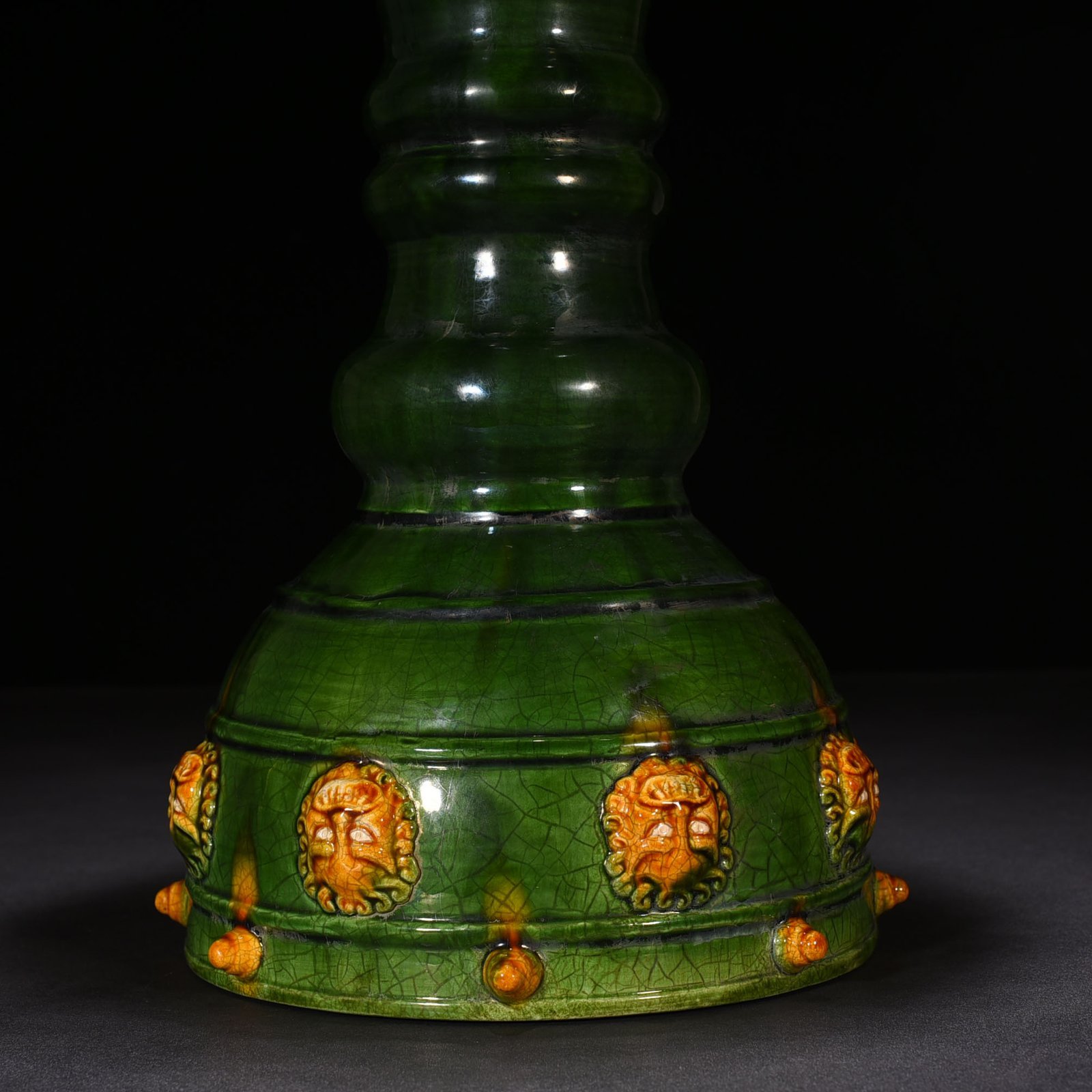 Song Dynasty three-color green glazed waist drum