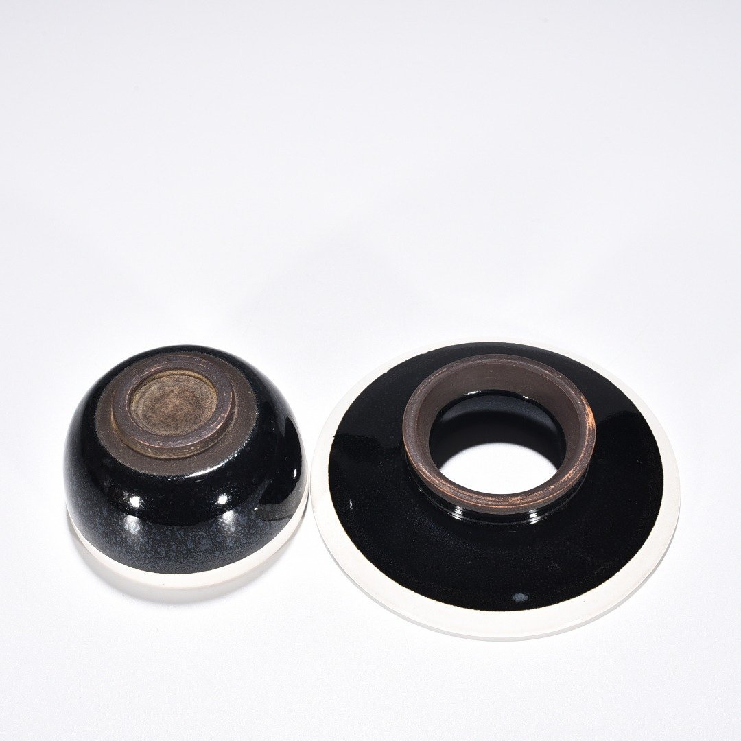 Song Dynasty Jiexiu kiln oil drop lamp holder
