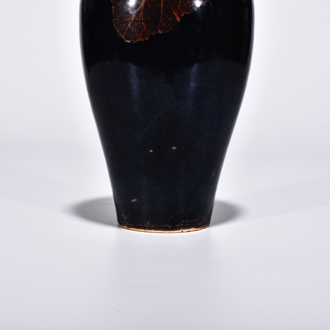 Song Dynasty Jizhou kiln leaf plum vase