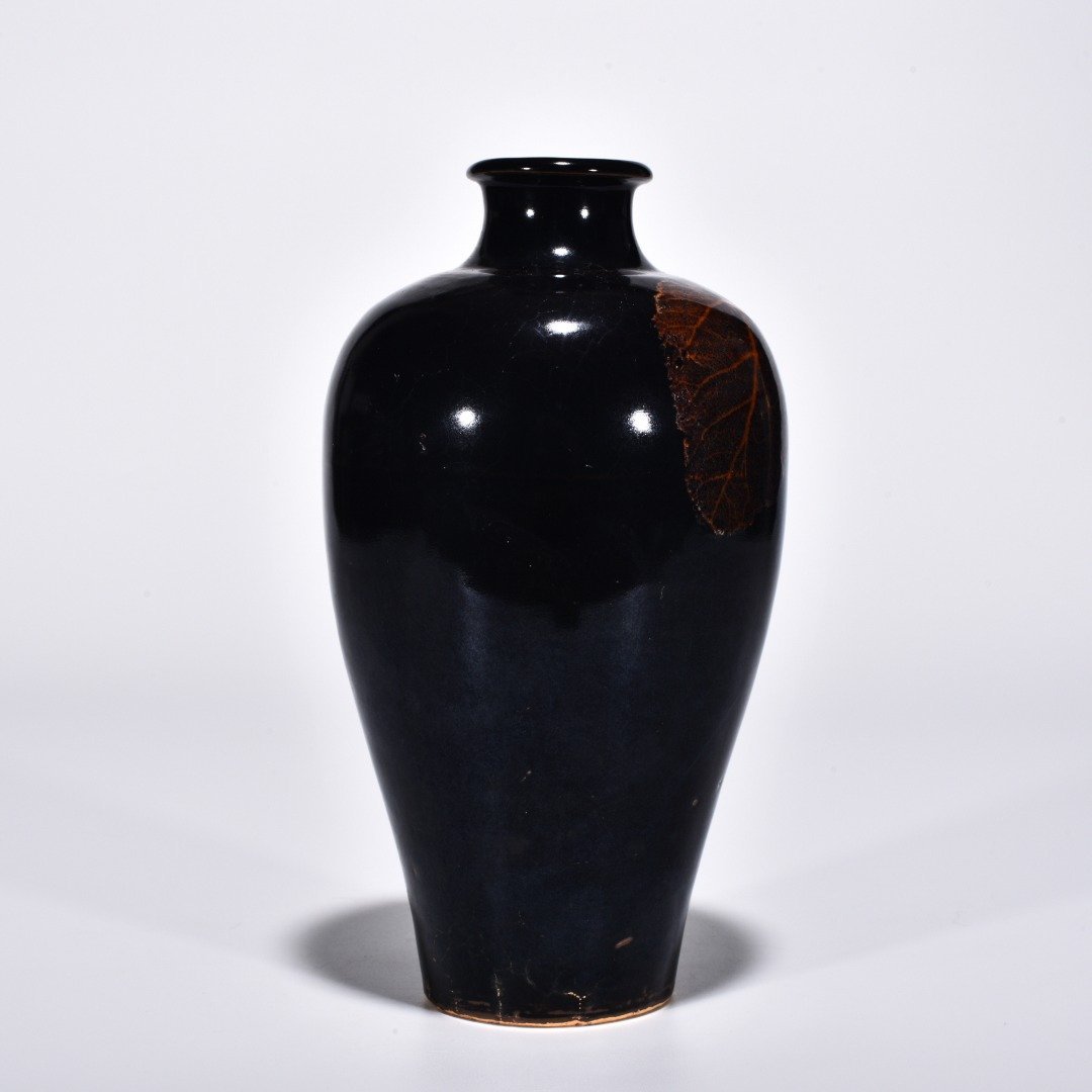 Song Dynasty Jizhou kiln leaf plum vase