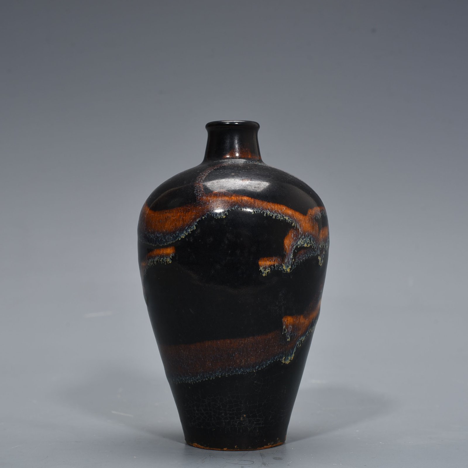 Song Dynasty Jizhou kiln glazed plum vase