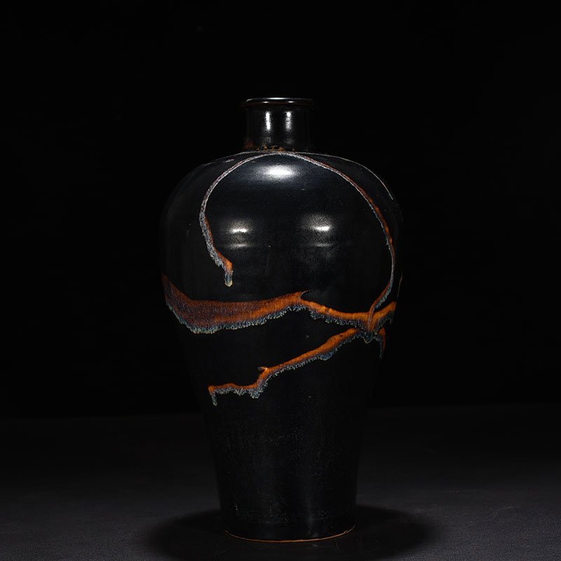 Song Dynasty Jizhou kiln Yaobian plum vase