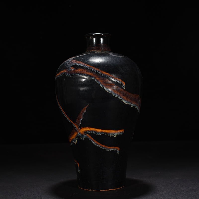 Song Dynasty Jizhou kiln Yaobian plum vase