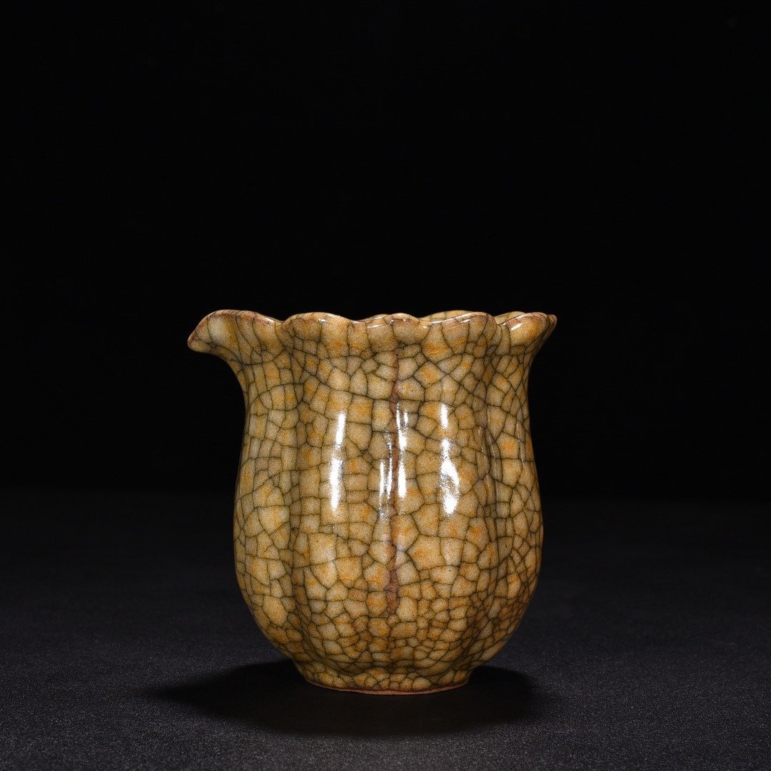 Song Dynasty Ge Kiln beige glaze scraper tea divider