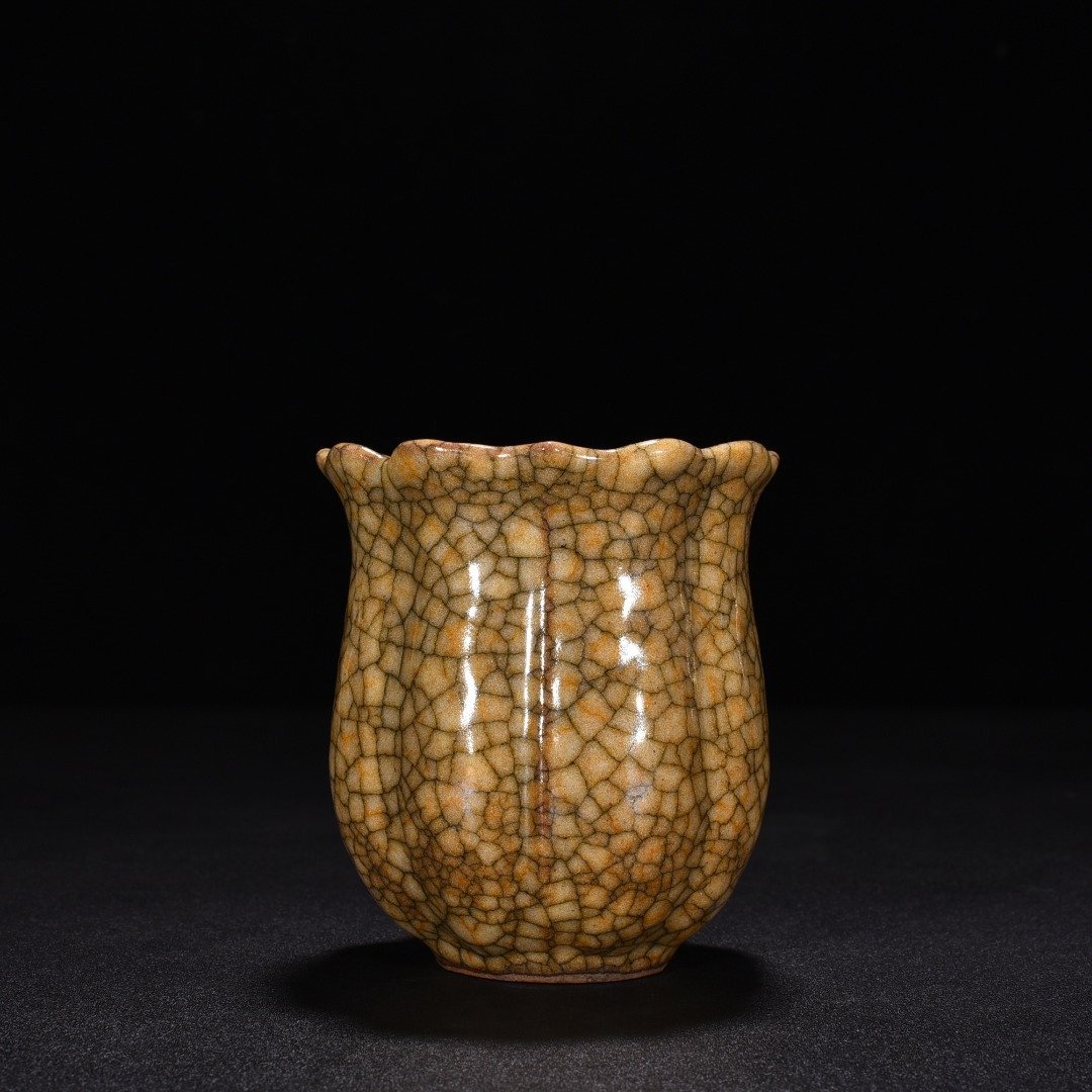 Song Dynasty Ge Kiln beige glaze scraper tea divider