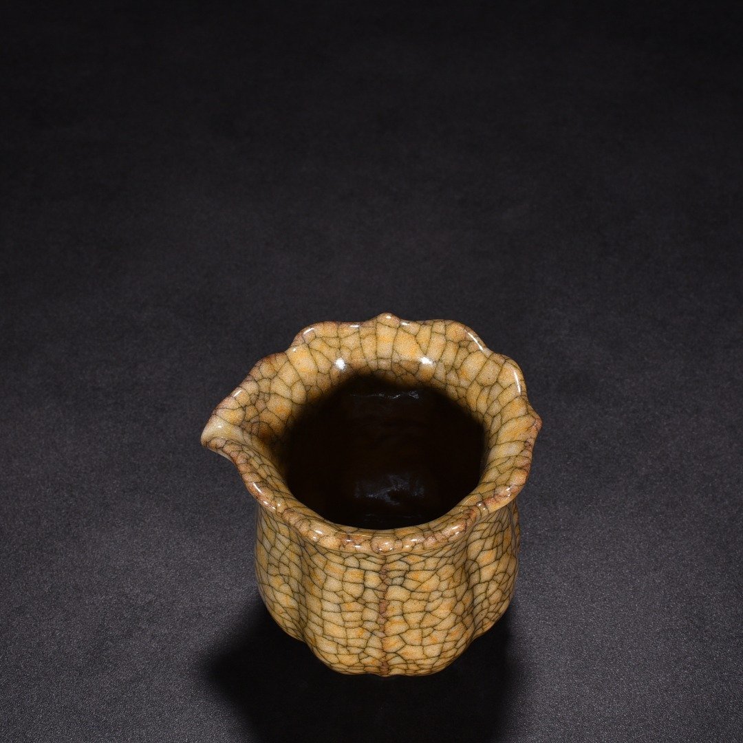 Song Dynasty Ge Kiln beige glaze scraper tea divider