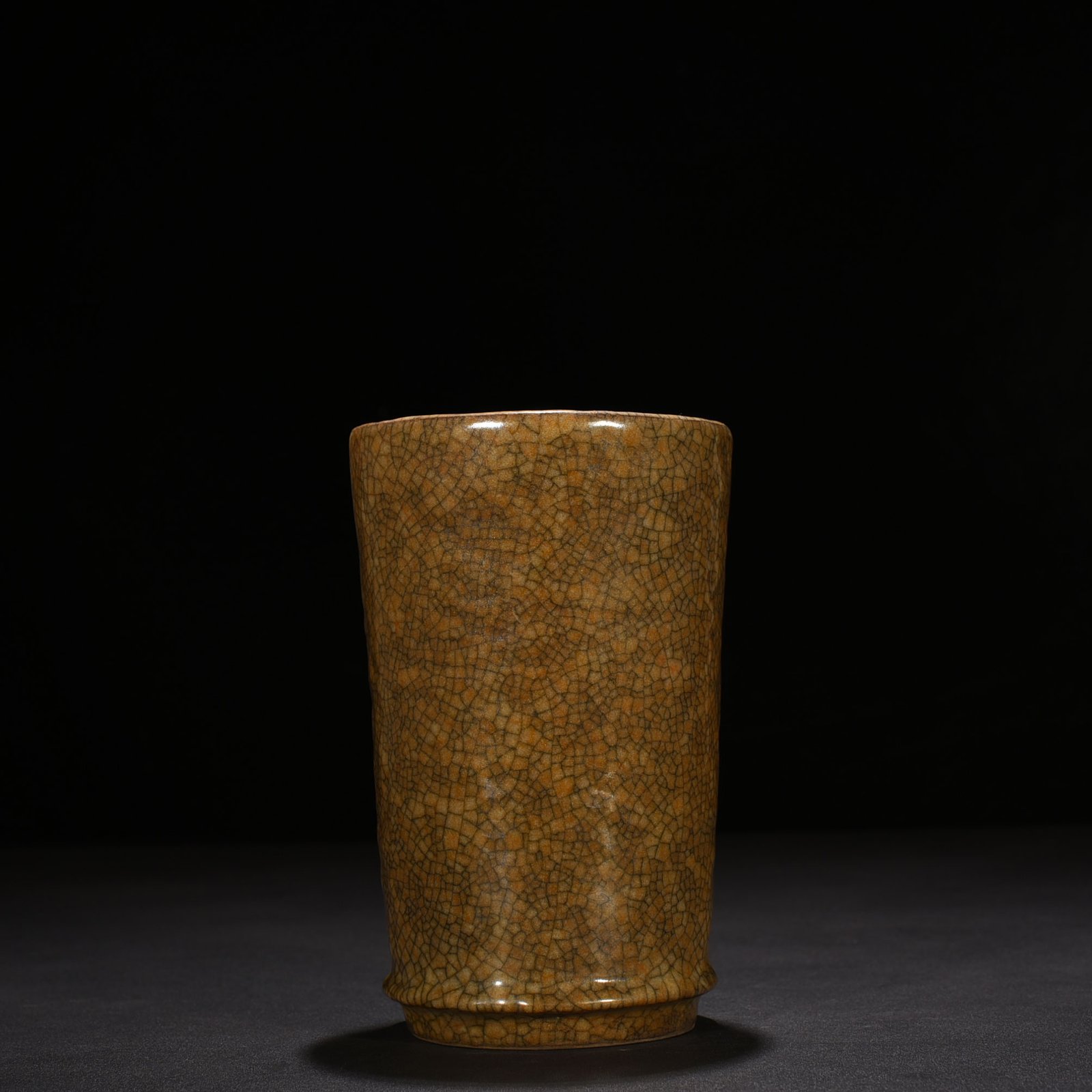 Song Dynasty Ge kiln flower arrangement