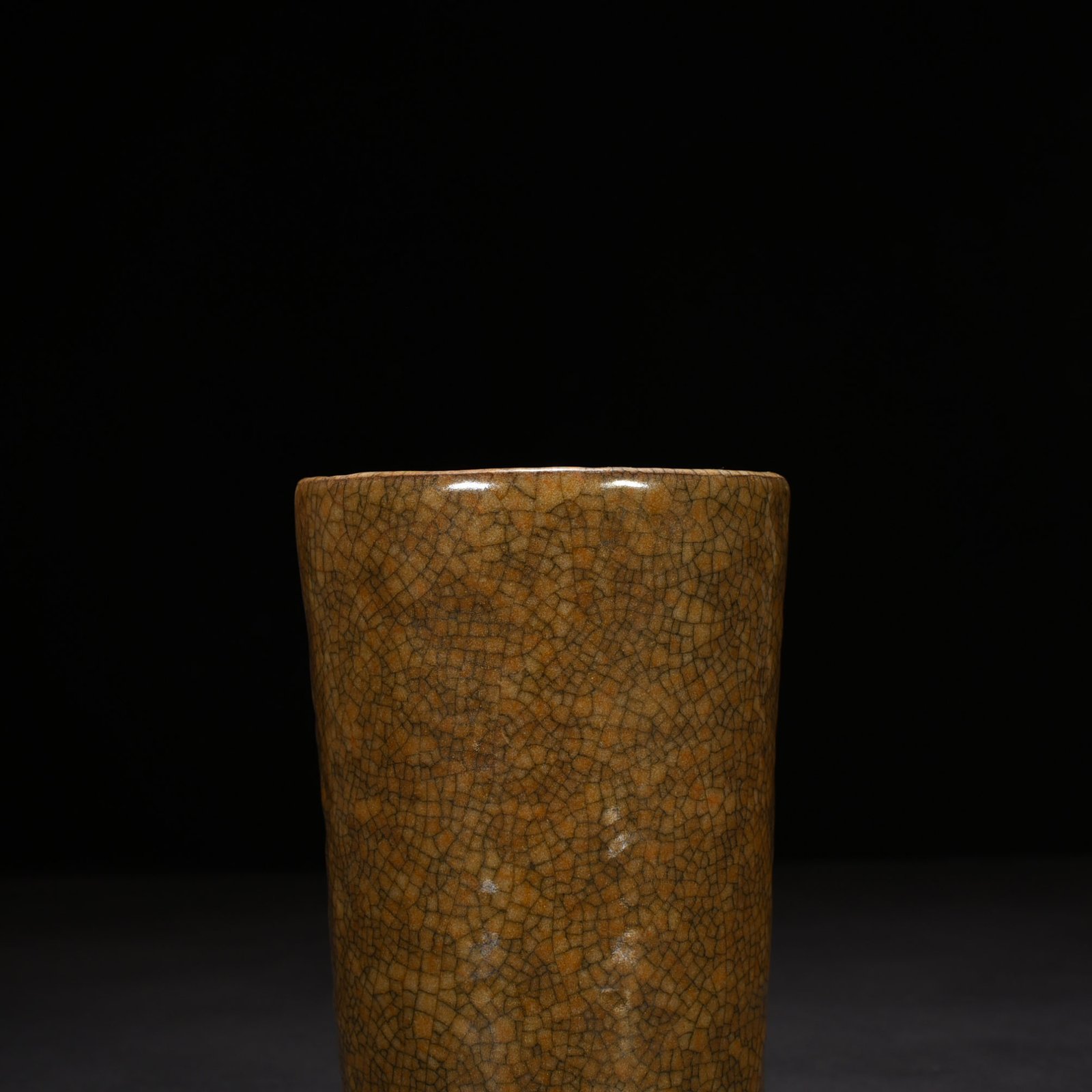 Song Dynasty Ge kiln flower arrangement